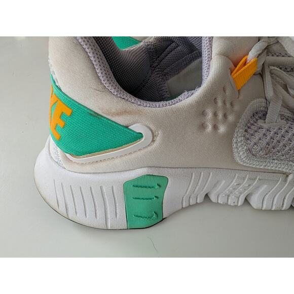 Nike Free Metcon 4 Women's 7.5 - White/Green Glow - Weightlifting Stable - Picture 8 of 8